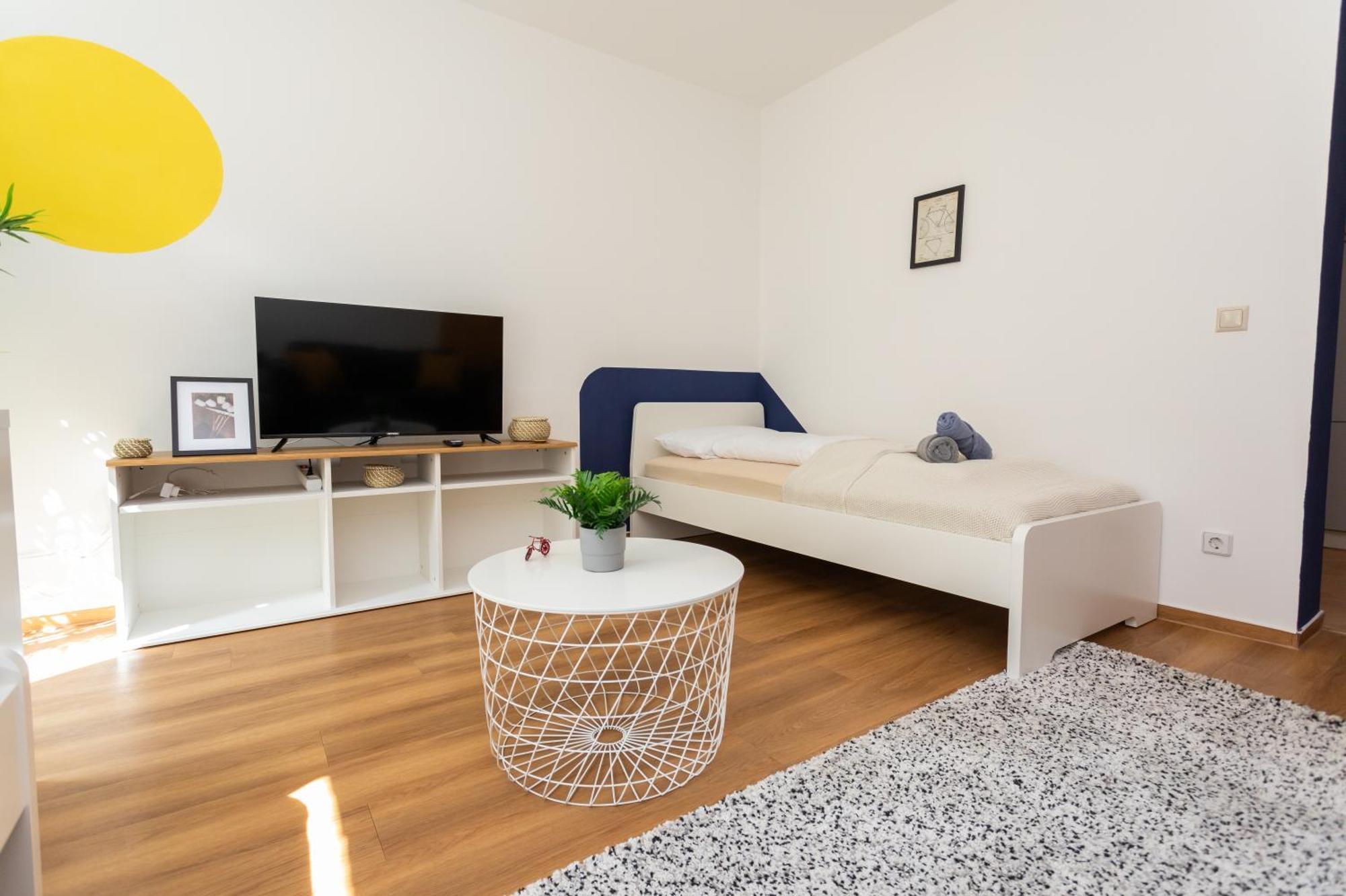 Fullhouse - Halle - R6 Apartments - Smarttv - Nespresso Buitenkant foto